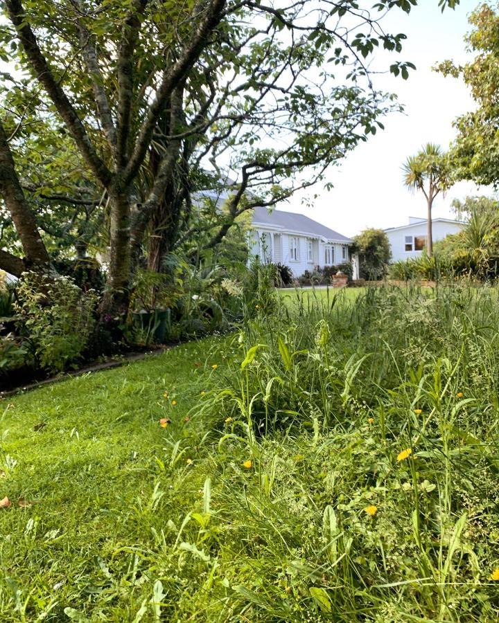 Browns Boutique Bed And Breakfast Whanganui Exterior foto